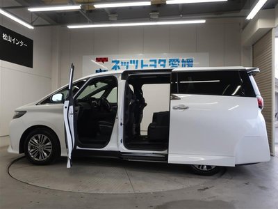 2023 Toyota ALPHARD 照片 9