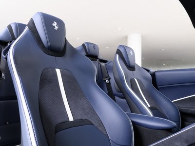 صورة مصغرة 17 لـ 2025 Ferrari ROMA SPIDER
