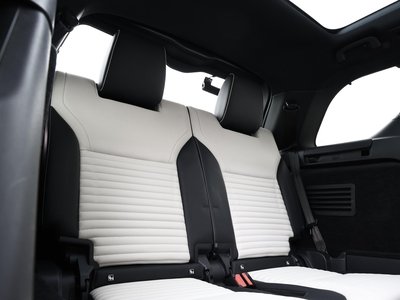 2021 LAND Rover DISCOVERY photo 16