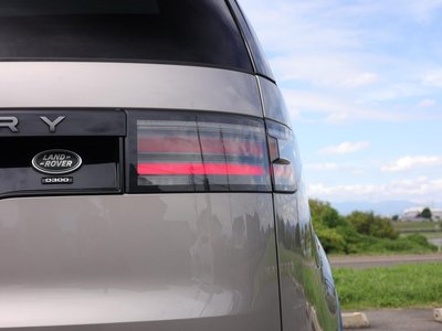 2021 LAND Rover DISCOVERY photo 10