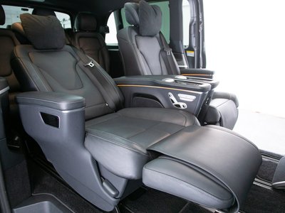 2022 Mercedes-BENZ V-CLASS photo 4