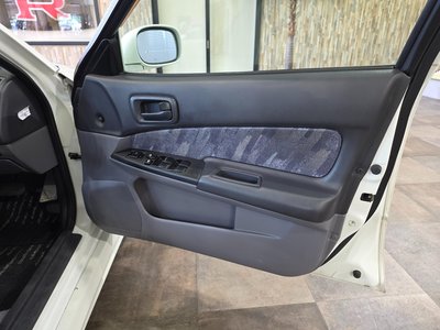 صورة مصغرة 60 لـ 1998 Nissan SKYLINE