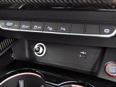 2020 AUDI RS4 AVANT 照片 24