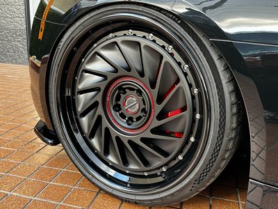 صورة 12 لـ 2017 AUDI R8 SPYDER