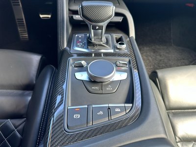 صورة 43 لـ 2017 AUDI R8 SPYDER