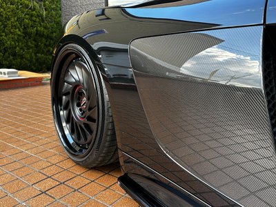 صورة 6 لـ 2017 AUDI R8 SPYDER