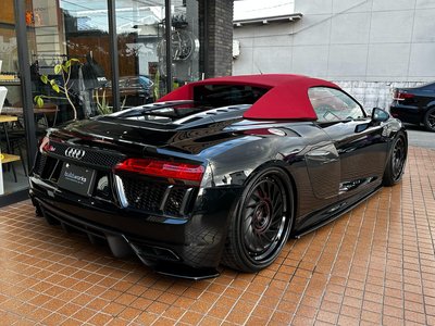 صورة 19 لـ 2017 AUDI R8 SPYDER