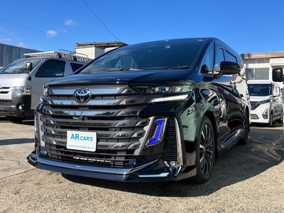 2025 Toyota VELLFIRE — фото 1