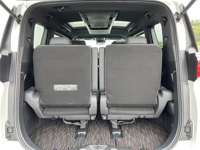 صورة 31 لـ 2023 Toyota ALPHARD