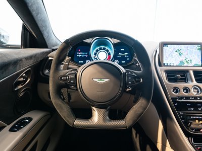 صورة 16 لـ 2024 Aston Martin DBS SUPERLEGGERA