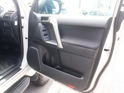 صورة 22 لـ 2019 Toyota LAND CRUISER PRADO
