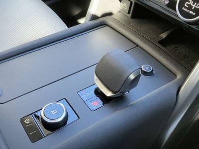2025 LAND Rover DISCOVERY thumbnail 26