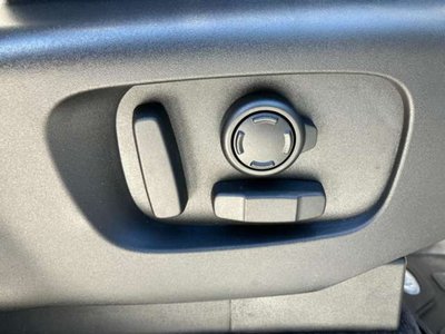 2025 LAND Rover DISCOVERY thumbnail 17