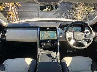 2025 LAND Rover DISCOVERY thumbnail 24
