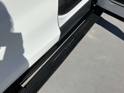 2025 LAND Rover DISCOVERY thumbnail 16