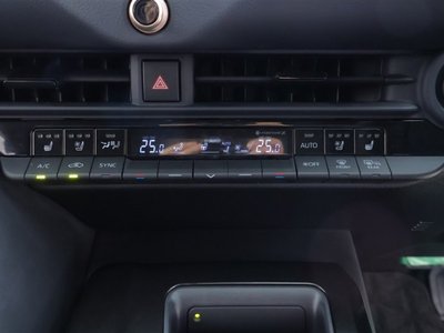 صورة 10 لـ 2025 Toyota CROWN SPORT