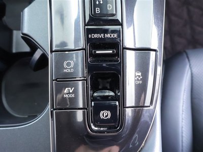 صورة 12 لـ 2025 Toyota CROWN SPORT