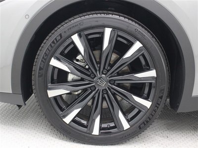 صورة مصغرة 37 لـ 2025 Toyota CROWN CROSSOVER