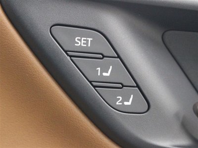 صورة مصغرة 16 لـ 2025 Toyota CROWN CROSSOVER