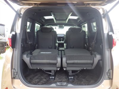 2024 Toyota ALPHARD 照片 32