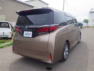 2024 Toyota ALPHARD 照片 3