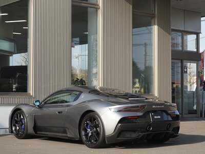 2022 Maserati MC20 photo 8