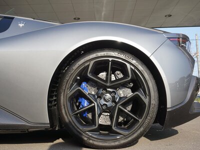 2022 Maserati MC20 photo 26