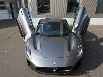 2022 Maserati MC20 photo 30