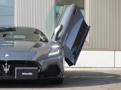 2022 Maserati MC20 photo 32