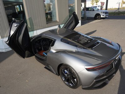 2022 Maserati MC20 photo 35