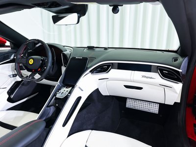 صورة 25 لـ 2024 Ferrari ROMA SPIDER