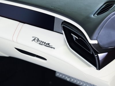 صورة 43 لـ 2024 Ferrari ROMA SPIDER