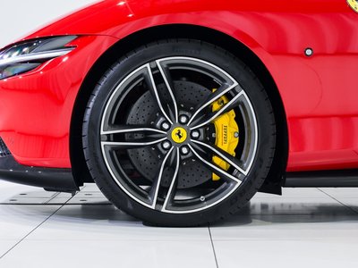 صورة 23 لـ 2024 Ferrari ROMA SPIDER
