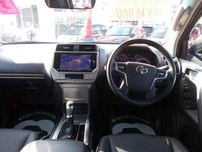 صورة 9 لـ 2021 Toyota LAND CRUISER PRADO