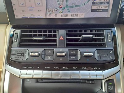 2024 Toyota LAND CRUISER 300 — фото 16
