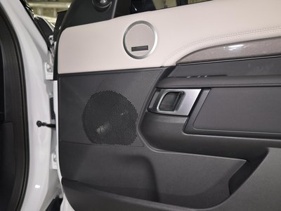 2023 LAND Rover DISCOVERY thumbnail 43