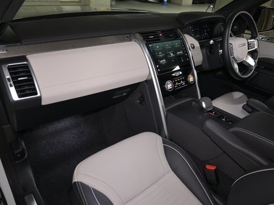2023 LAND Rover DISCOVERY thumbnail 36