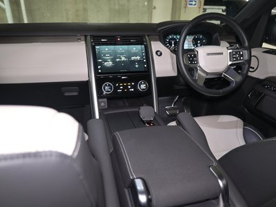 2023 LAND Rover DISCOVERY thumbnail 39
