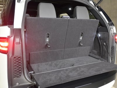 2023 LAND Rover DISCOVERY thumbnail 26