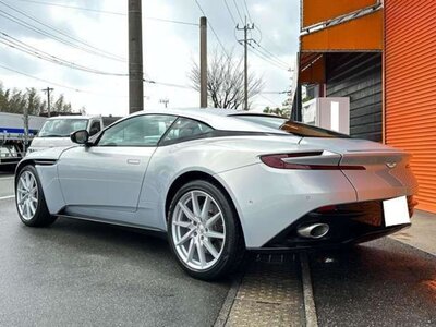 2017 Aston Martin DB11 照片 4