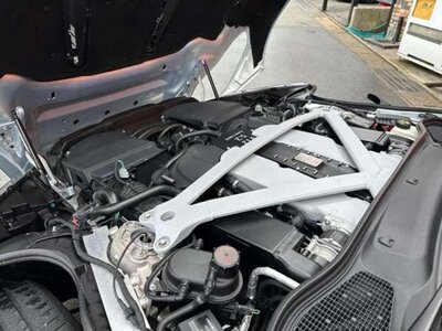 2017 Aston Martin DB11 照片 16