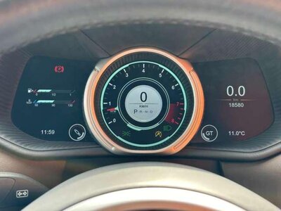 2017 Aston Martin DB11 照片 27