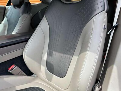 2017 Aston Martin DB11 照片 50