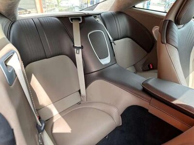 2017 Aston Martin DB11 照片 54