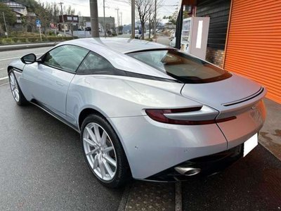 2017 Aston Martin DB11 照片 10