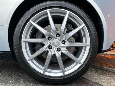 2017 Aston Martin DB11 照片 60