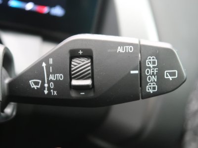 2025 BMW X3 thumbnail 38