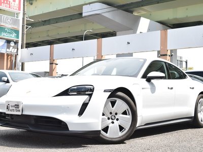 صورة 1 لـ 2021 Porsche TAYCAN