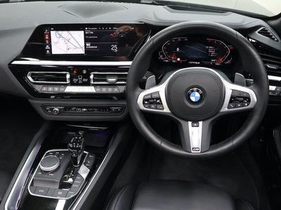صورة 16 لـ 2024 BMW Z4