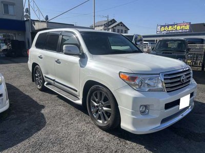 صورة 3 لـ 2013 Toyota LAND CRUISER 200
